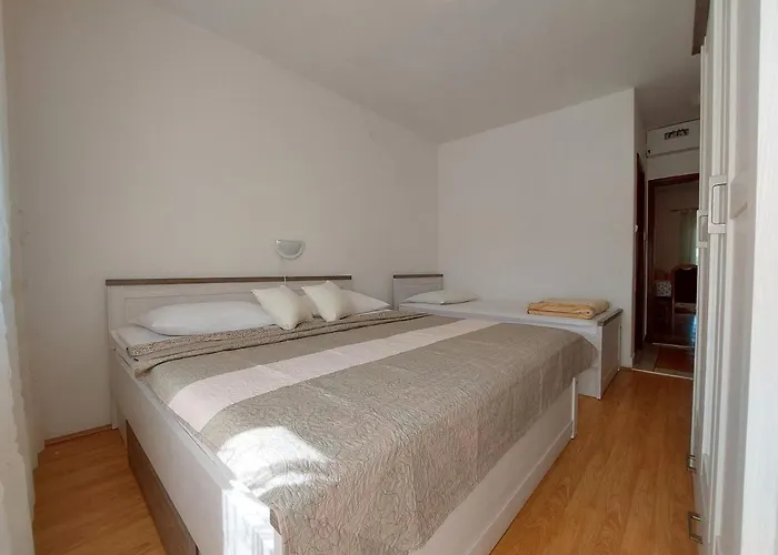 Apartman Irena *