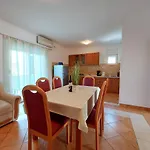 Irena Apartment *