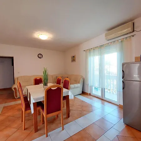 Apartman Irena
