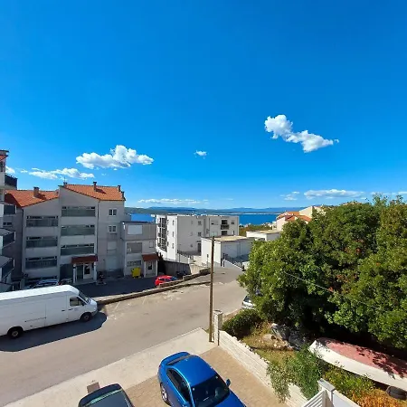 Irena Apartman