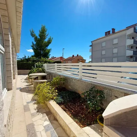 Appartement Irena *