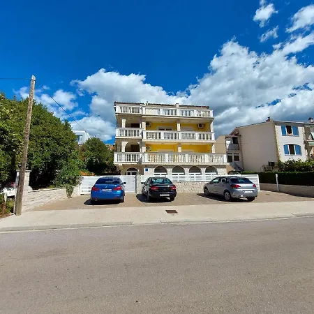Apartman Irena